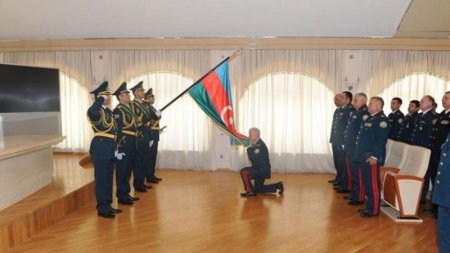 Prezidentin ehtiyata buraxdığı general belə yola salındı — FOTO