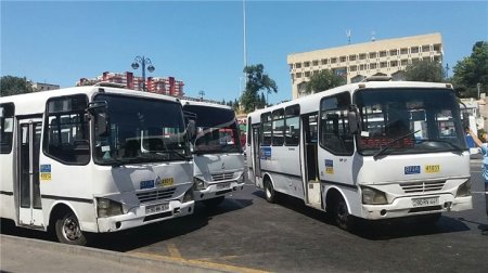 Marşrut avtobuslarında istidən “yanan” sərnişinlər od püskürdülər