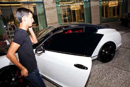 Bakıda “Gelandewagen”lə yarışan avtomobilin sürücüsü həbs olunub - FOTOLAR