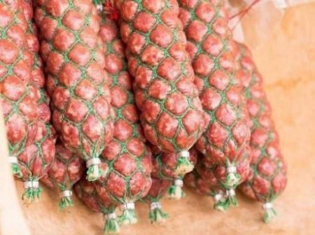 İnsan ətindən “Moskovski“ “Servelat” kolbasası- Paytaxt yaxınlığında rəzalət