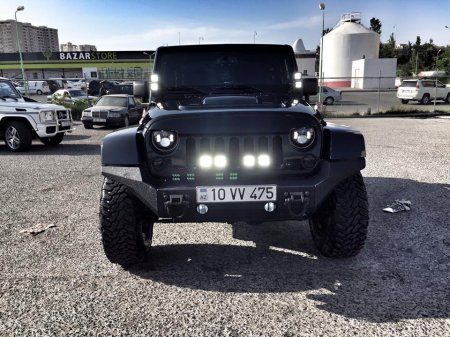 Bakıda “Gelandewagen”lə yarışan avtomobilin sürücüsü həbs olunub - FOTOLAR