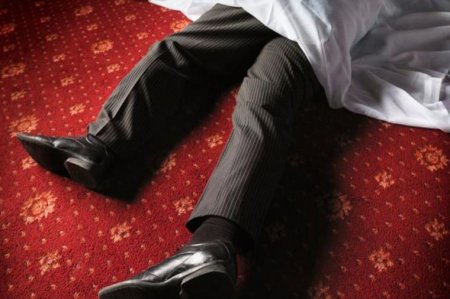 Qazaxıstanlı iş adamı Bakıda öldü..