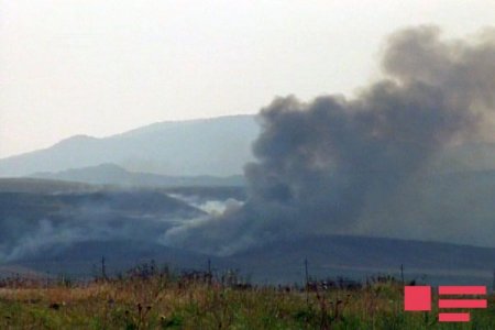 Ermənilər cəbhə xəttində törətdiyi yanğın güclənir..