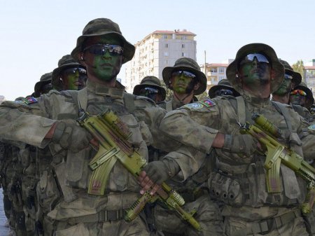 Cəmiyyətimizdə əsgərə hörmət məhz belə olmalıdır!..