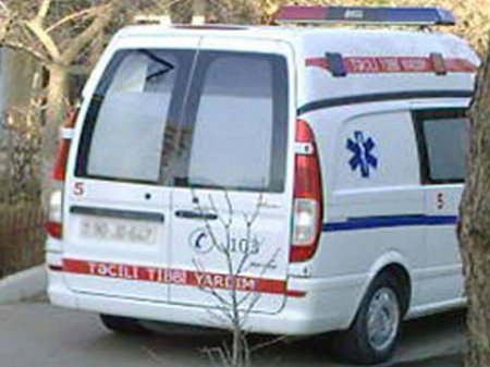 Bakıda çağırışa gedən təcilli yardım həkimini döydülər