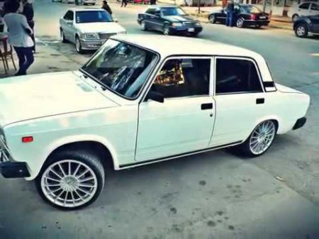 Azərbaycanlı sürücü “07” ilə Amerikada - FOTO