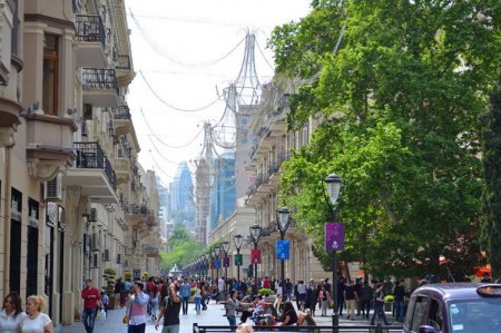 Bakının məşhur brend mağazaları yandı...