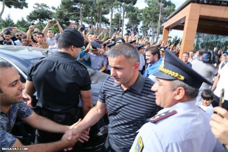 Tarix yazanlar Bakıda - "Qarabağ" qayıtdı - FOTOLAR