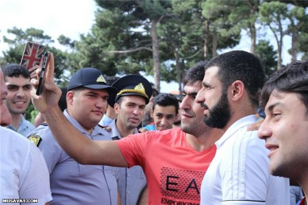 Tarix yazanlar Bakıda - "Qarabağ" qayıtdı - FOTOLAR