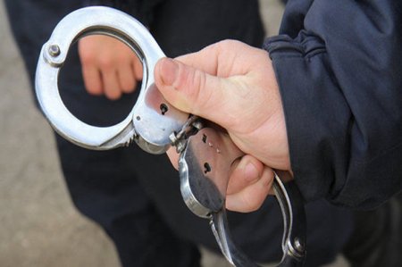 Arvadını ölümlə hədələyən kişini tutuldu....