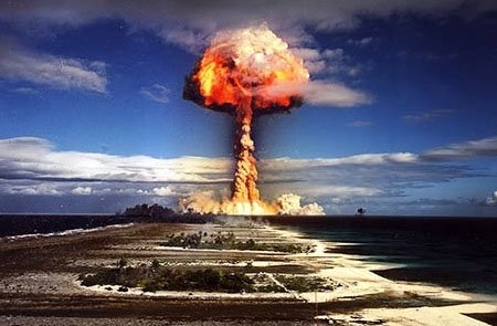 Dünya böyük müharibənin astanasında: hidrogen bombası nədir?
