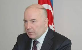 Elman Rüstəmov 700 milyon manat krediti niyə götürüb? Elman Rüstəmov 700 milyon manat krediti niyə götürüb?