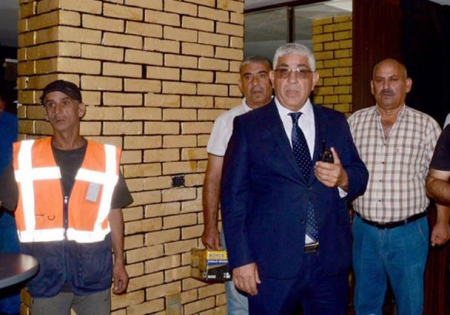 ABUTALIBOVUN ŞÖBƏ RƏİSİNDƏN VƏTƏNDAŞA KÜÇƏ SÖYÜŞLƏRİ-FOTO,VİDEO ABUTALIBOVUN ŞÖBƏ RƏİSİNDƏN VƏTƏNDAŞA KÜÇƏ SÖYÜŞLƏRİ-FOTO,VİDEO