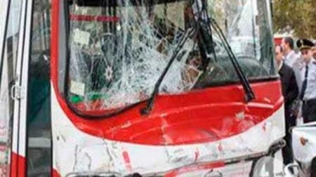 Bakıda tükləri BİZ-BİZ EDƏN HADİSƏ: - övladını maşın vurmasın deyə özünü FƏDA ETDİ