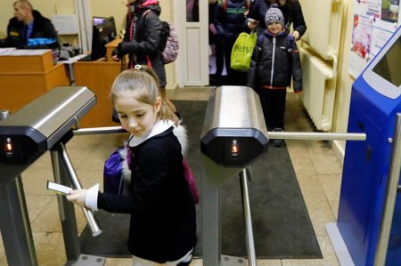 Moskvada məktəbə hücum edildi — Xəsarət alanlar var