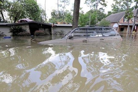 Texasda sel qurbanlarının sayı 60-a çatdı