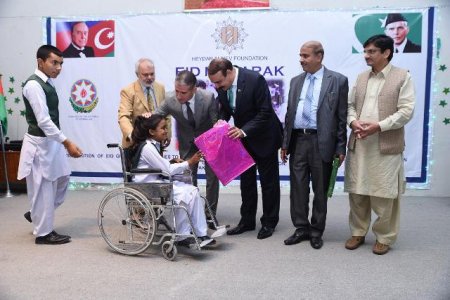 Mehriban Əliyevanın təşəbbüsü ilə Pakistanda xeyriyyə tədbiri keçirilib.....