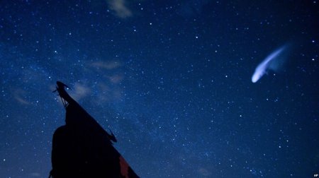 Meteorun Yer Kürəsinə düşməsi yaxın məsafədən video ilə çəkilib