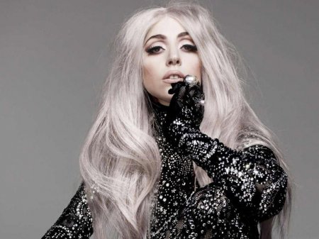 Məşhur müğənni xəstəxanalıq oldu - Konserti təxirə salındı