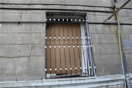 Badamdarda köhnə binaların sökülməsində qalmaqal yaşanır: “Bizə zəmanət versinlər” -FOTOLAR