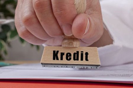 Kreditini tam ödəyib, amma bank pensiyasından pul tutur — VİDEO