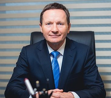 İşdən yeni çıxarılan bank sədrinə cinayət işi açıldı