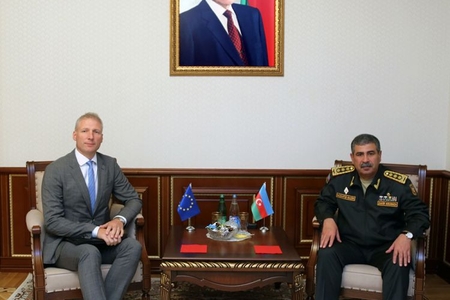 Aİ-nin nümayəndəsi: 