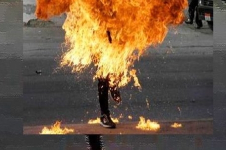 Yevlaxda iki uşaq atası özünü yandırdı Yevlaxda iki uşaq atası özünü yandırdı