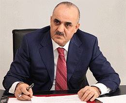 Nazirlikdəki qanunsuzluq xərçəng xəstəsini get-gələ salıb - ŞİKAYƏT