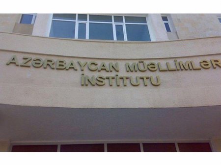 Direktor toya nəmər kimi diplom saldı - Azərbaycanda