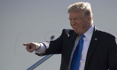 Tramp müğənninin əvəzinə vəkili təbrik etdi — “Twitter”də qalmaqal