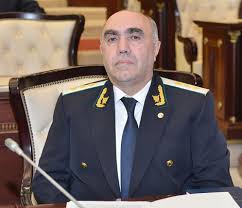 Əsgər anasından Baş prokuror Zakir Qaralova ŞİKAYƏT - "Oğlumu döyüb çənəsini sındırıblar, 3-cü mərtəbədən yerə atıblar”  