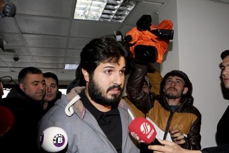 Reza Zərrabın işinin siyasi motivli olduğu inkar edilir Reza Zərrabın işinin siyasi motivli olduğu inkar edilir