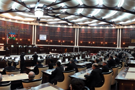 “Ötür-ötür gedir, insanların bir hissəsi dünyasını dəyişir” “Ötür-ötür gedir, insanların bir hissəsi dünyasını dəyişir”