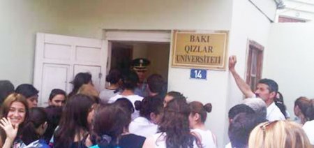 Bakı Qızlar Universitetində rektor tələbə qalmaqalı