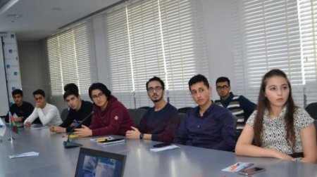 Nərimanov rayonunda “Gənclərin Sahibkarlıq Modeli” layihəsinin bağlanış mərasimi keçirilib 