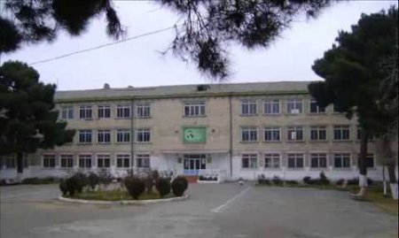 Təhsil RÜSVAYÇILIQ: Məktəbdə şagirdlərdən elektirik piltəsi üçün pul yığılır