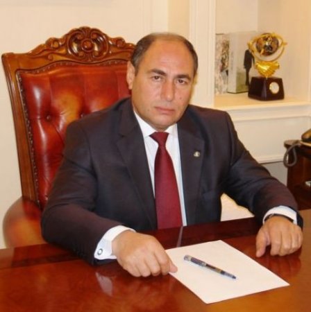 Bərdənin dağıdıcı fiqurları: “Leksus”la adam öldürən Zaur Bəylərovla 3 milyon yemiş “JEK” rəisi “Land Kruiser” alıb...