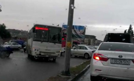 Bu ərazilərdə tıxac var — Bakı sakinlərinə XƏBƏRDARLIQ,