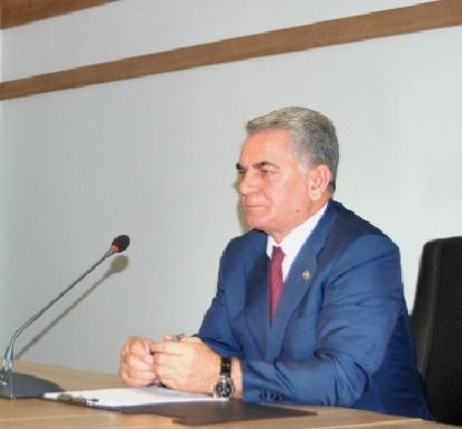 İcra başçısı PA-nı aldatmaq üçün ifşaedici faktları təmizləyir - Təşviş