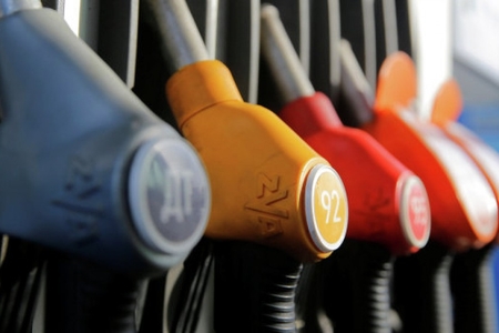 Ukraynada son 5 ayda benzinin qiyməti 20 faiz artıb