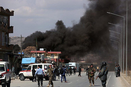 Əfqanıstanın paytaxı Kabildə silahlılar otelə hücum edib, ölənlər var