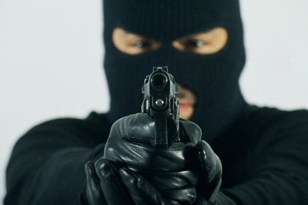 Bakıda maskalı şəxslər evə basqın etdi - Cinayətin TƏFƏRRÜATI