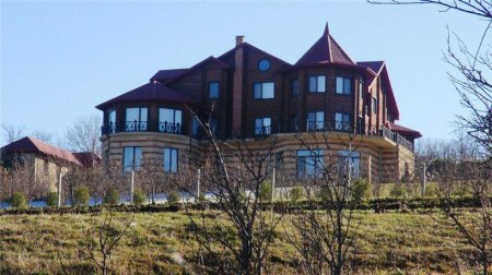 Binəqədi icra başçısı Xaləddin İsgəndərovun milyonluq “Mixaylovka əməliyyatı” - REPORTAJ (FOTOLAR, VİDEO)