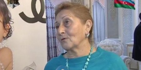 Elzanın anası: "Ona şeir yazmağı qadağan etmişdim"