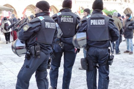 Fransada məhbus qiyamı: Polis əməliyyat keçirir