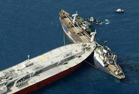 İranın batan tankeri təbiətə nə qədər zərər verib?