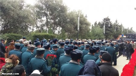 Азербайджан чтит память героев 20 Января - ФОТО