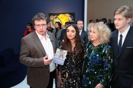 В Баку открылась персональная выставка Алексея Бегова – ФОТО