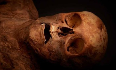 Avropada tapılan mumya ingilis nazirin qohumu çıxdı